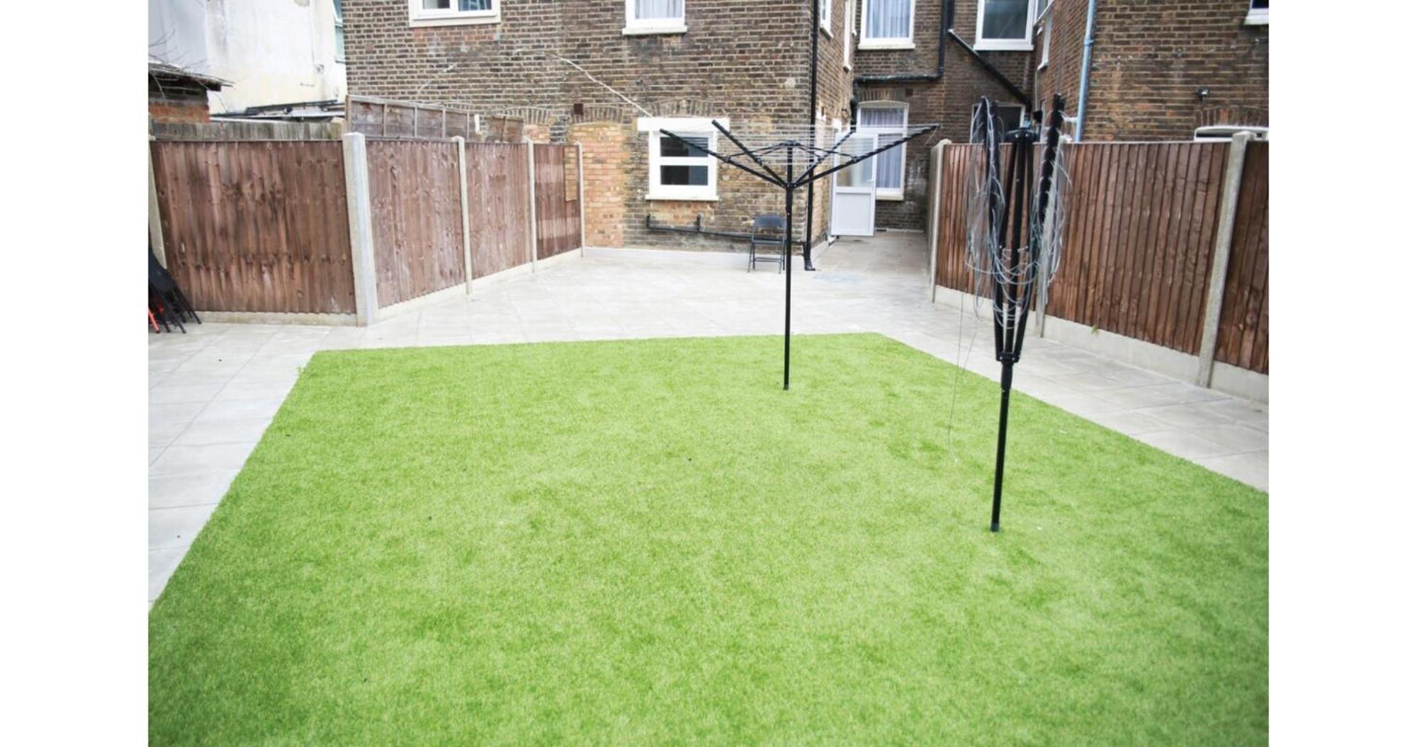 Cricklewood Deluxe Ensuite Room ลอนดอน ภายนอก รูปภาพ