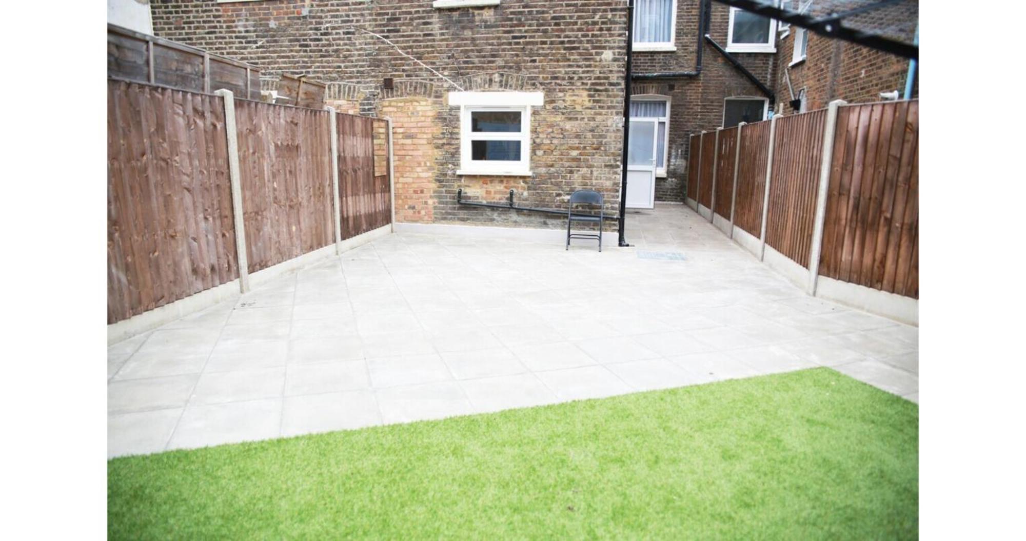 Cricklewood Deluxe Ensuite Room ลอนดอน ภายนอก รูปภาพ