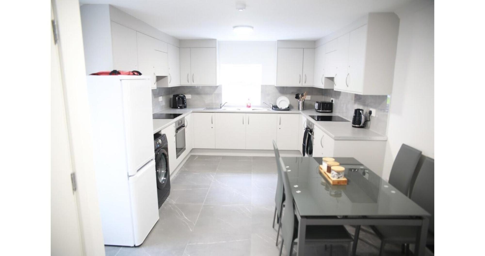 Cricklewood Deluxe Ensuite Room ลอนดอน ภายนอก รูปภาพ