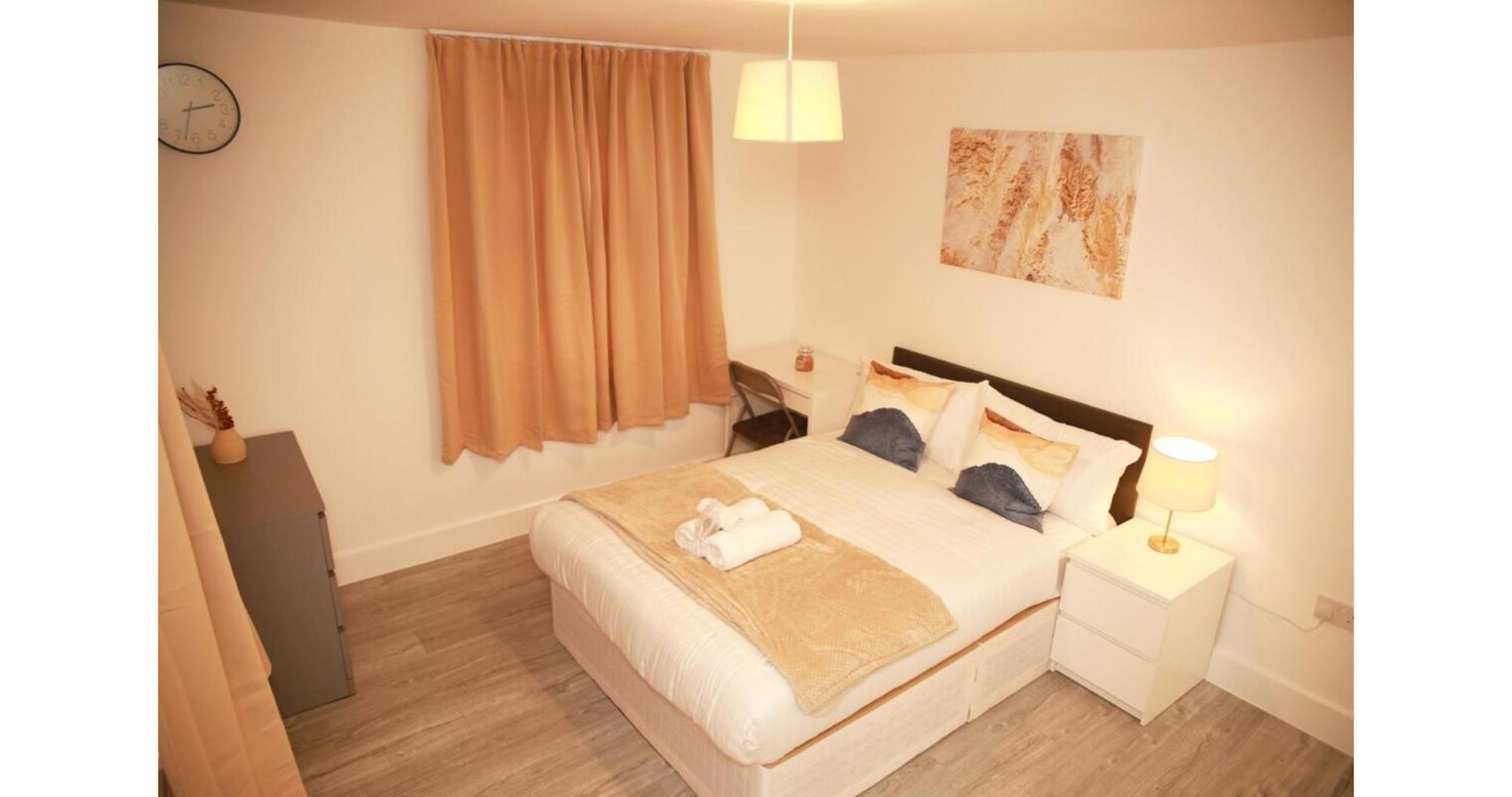 Cricklewood Deluxe Ensuite Room ลอนดอน ภายนอก รูปภาพ