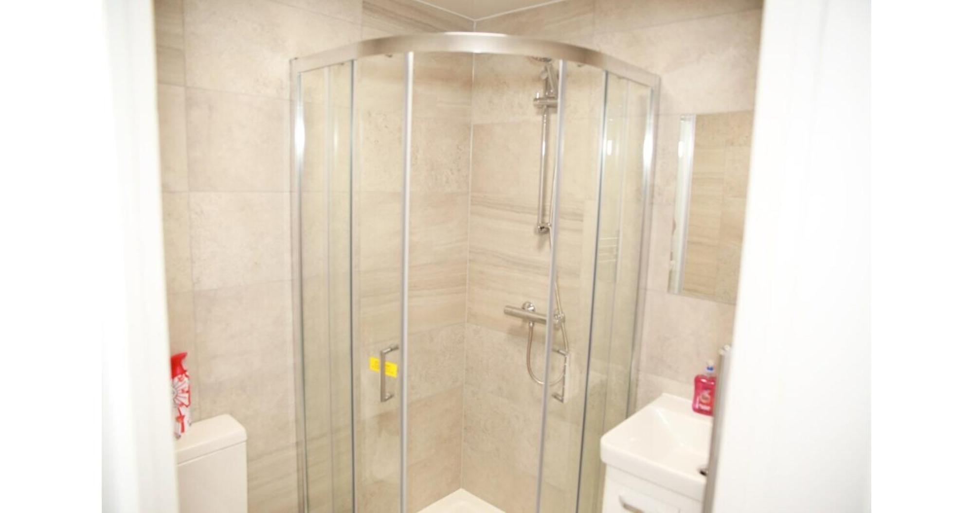 Cricklewood Deluxe Ensuite Room ลอนดอน ห้อง รูปภาพ