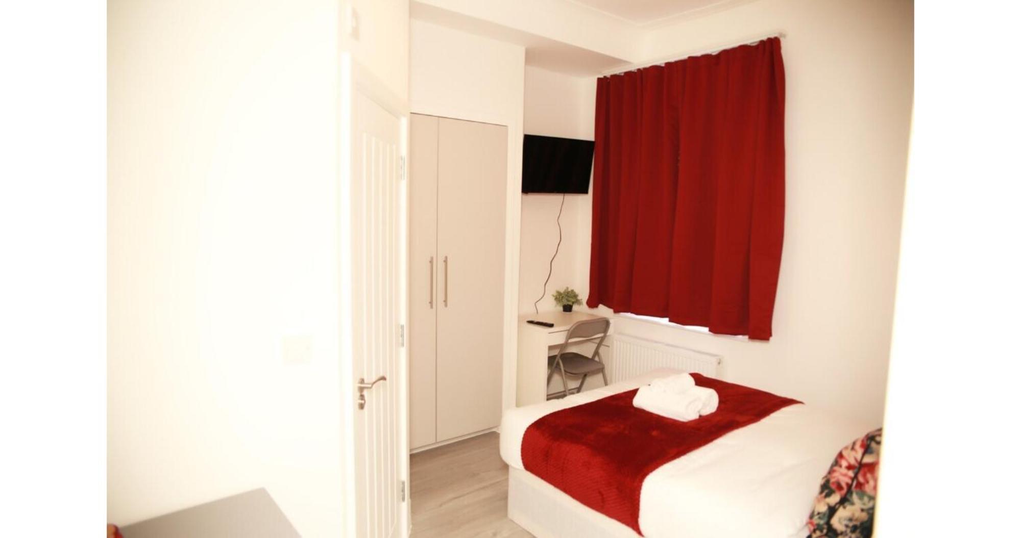 Cricklewood Deluxe Ensuite Room ลอนดอน ห้อง รูปภาพ
