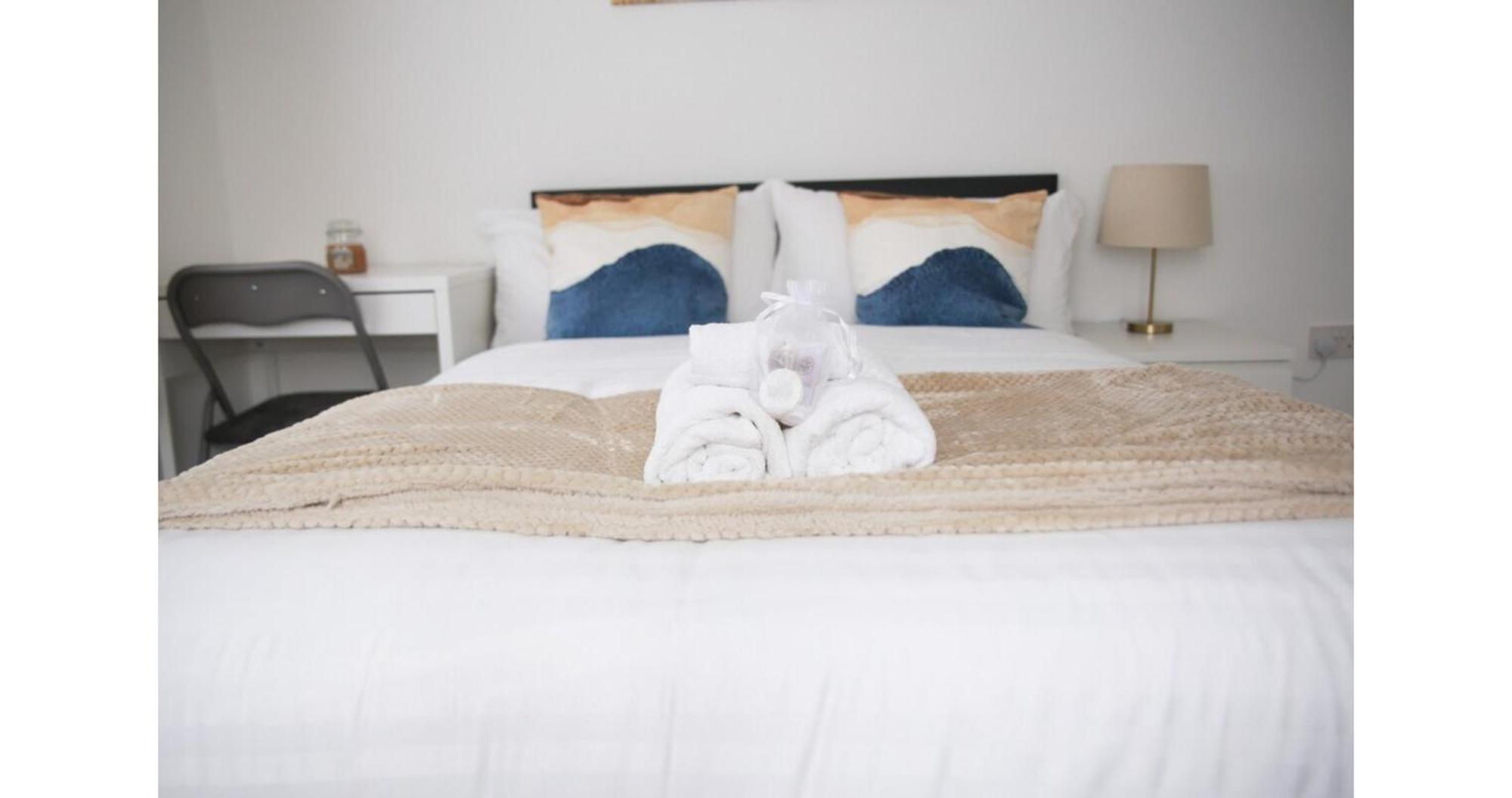 Cricklewood Deluxe Ensuite Room ลอนดอน ห้อง รูปภาพ